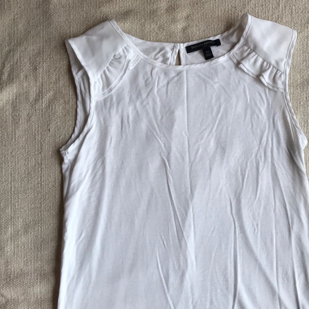 Banana Republic White Top